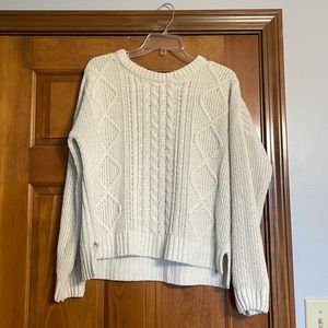 Cream/white sweater